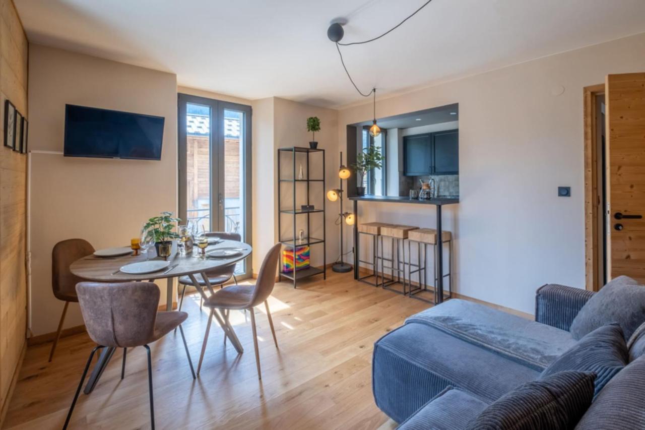 Newly Renovated Apartment With Mont Blanc View Chamonix Eksteriør bilde